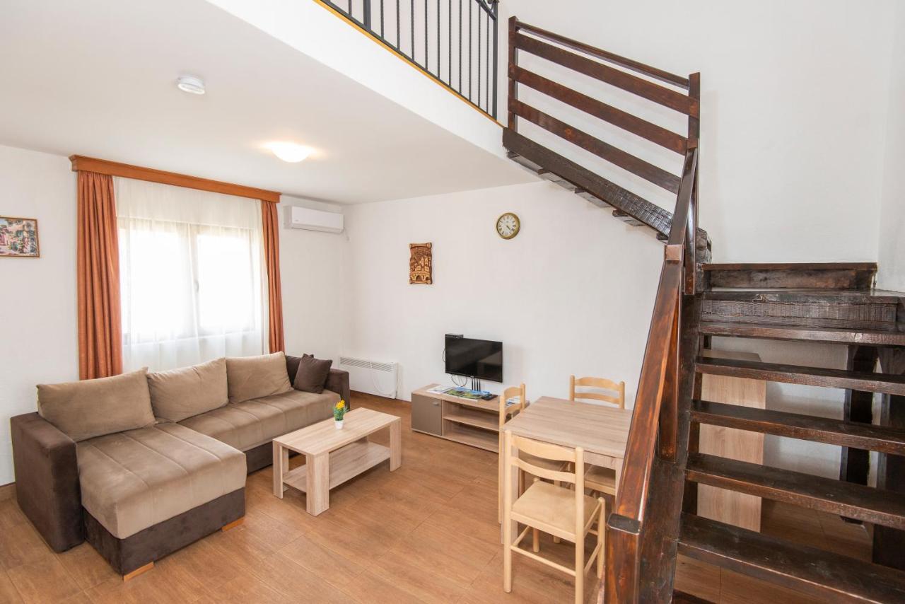 Ethno Village St George Τσέτινιε Εξωτερικό φωτογραφία